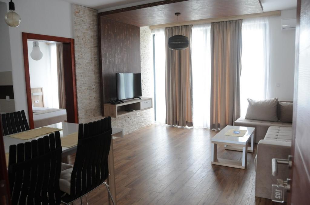 Apartments Stanaj Улцин Екстериор снимка